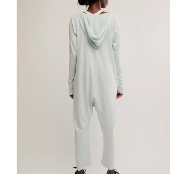 FPMovement by FP  Hot Shot L/S Hooded Onesie in Arctic Snow in various NWT - Picture 5 of 6